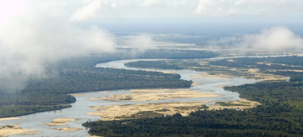 The river and sandbanks seen from the air