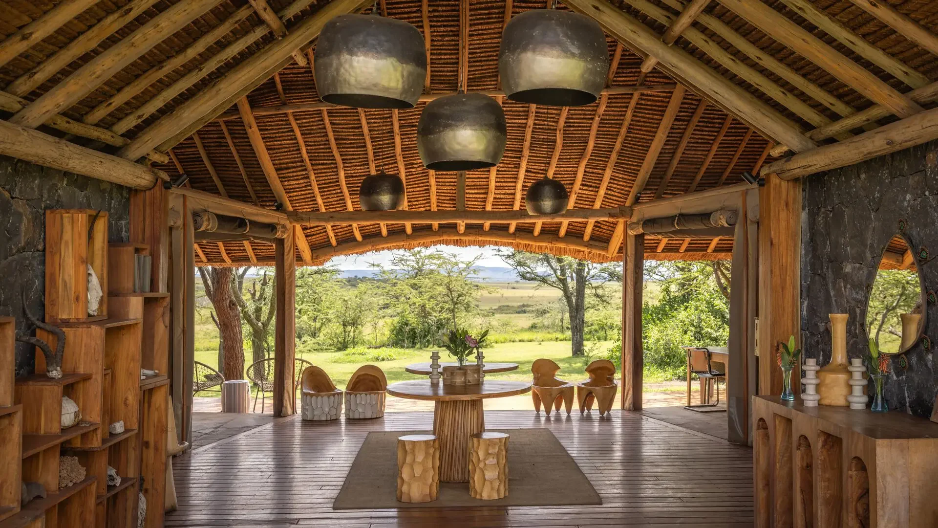 The main entrance and lounge
